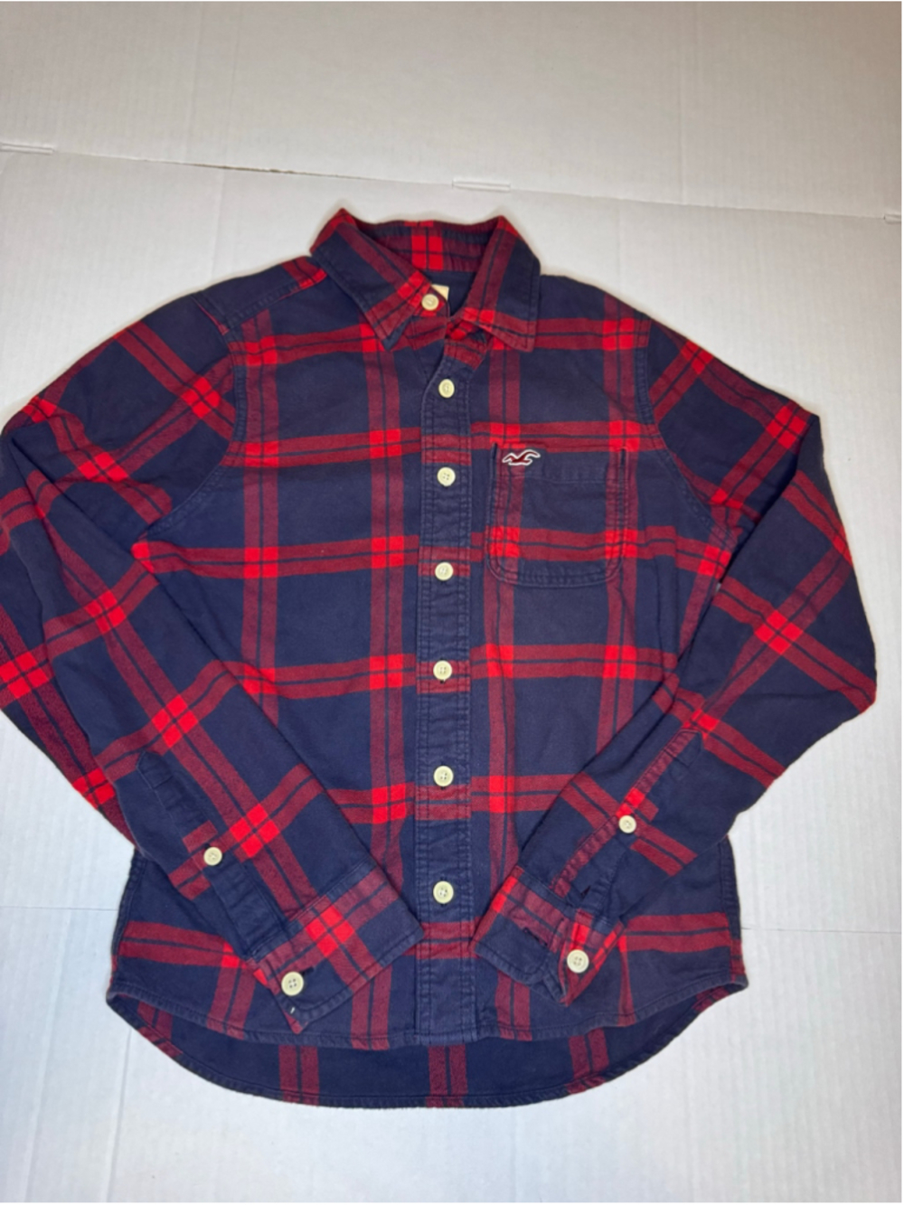Men's Hollister Flannel Button Down Shirt Size S Navy Blue Red Plaid